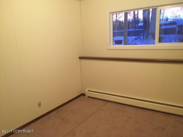 3553 Robin St, Anchorage, AK 99504 photo 23