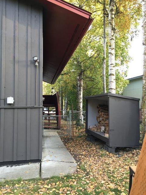 935 Lancaster Dr, Anchorage, AK 99503 photo 24