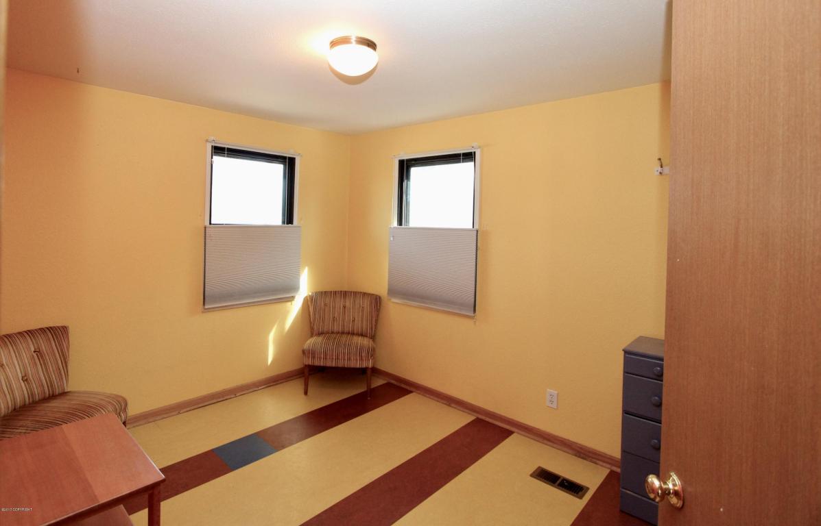 732 W 20th Ave, Anchorage, AK 99503 photo 14