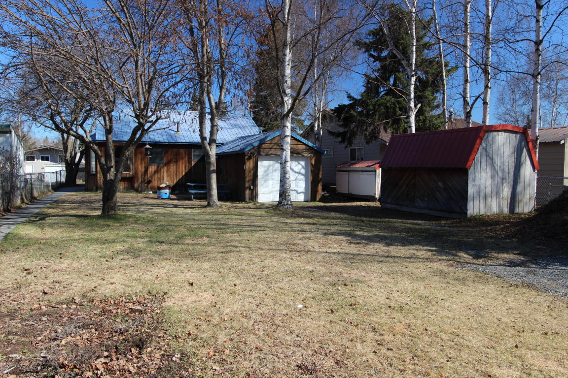 732 W 20th Ave, Anchorage, AK 99503 photo 2