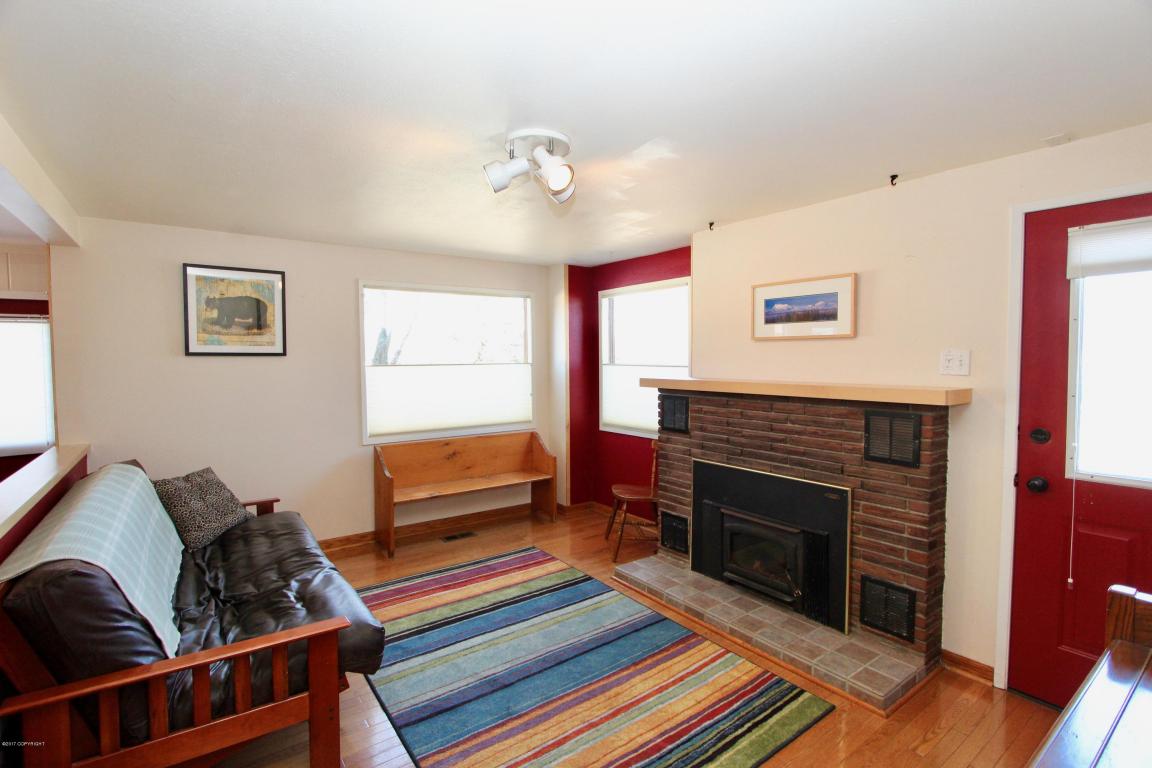 732 W 20th Ave, Anchorage, AK 99503 photo 3