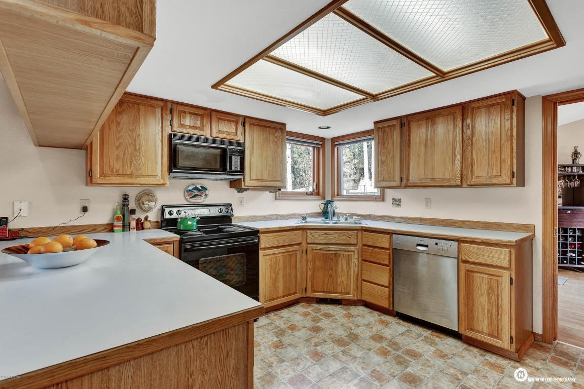 3841 Winchester Loop, Anchorage, AK 99507 photo 15