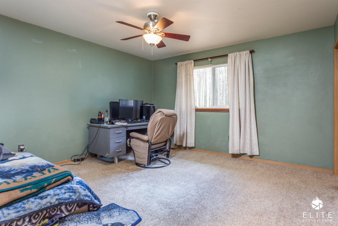 5941 W Raspberry Loop, Wasilla, AK 99654 photo 8
