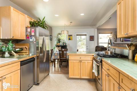 8180 Berry Patch Dr, Anchorage, AK 99502 photo 16