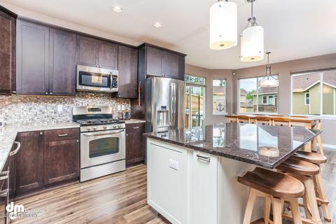 10890 Splendor Loop, Eagle River, AK 99577 photo 5