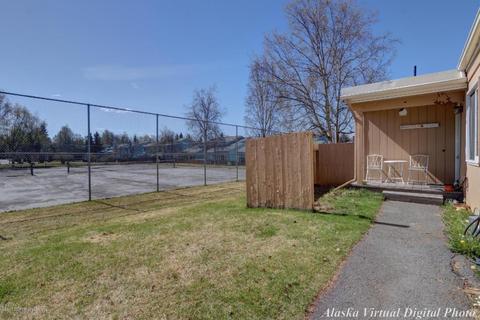 2150 Dawnlight Ct, Anchorage, AK 99501 photo 2