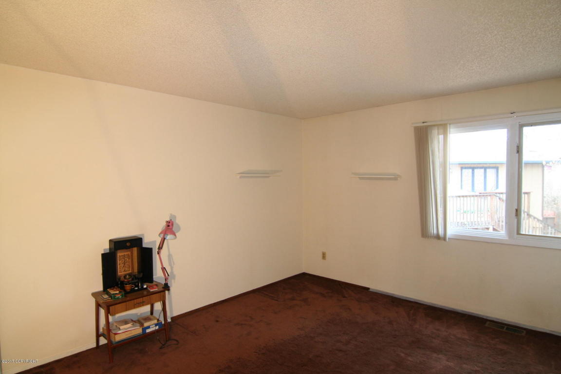 3269 Wiley Post Loop, Anchorage, AK 99501 photo 18