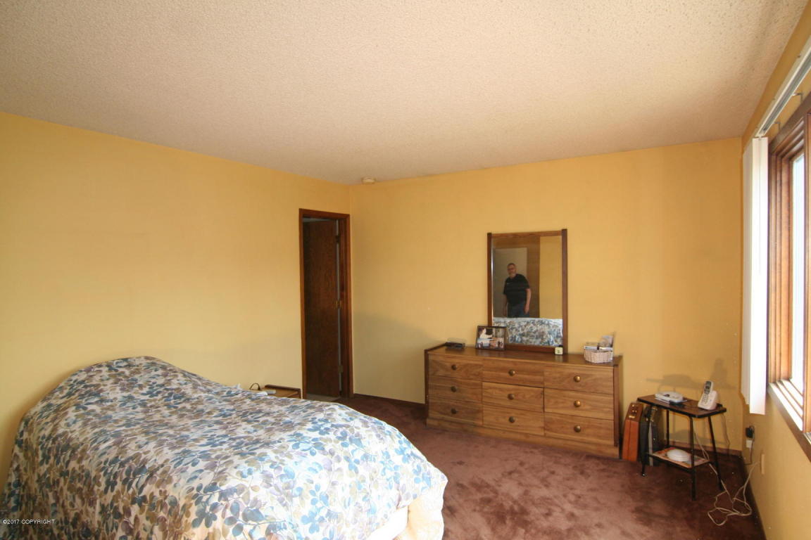 3269 Wiley Post Loop, Anchorage, AK 99501 photo 14