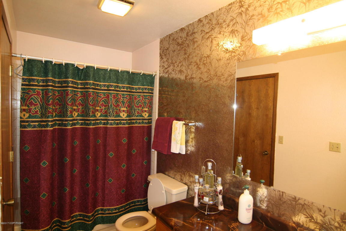 3269 Wiley Post Loop, Anchorage, AK 99501 photo 16