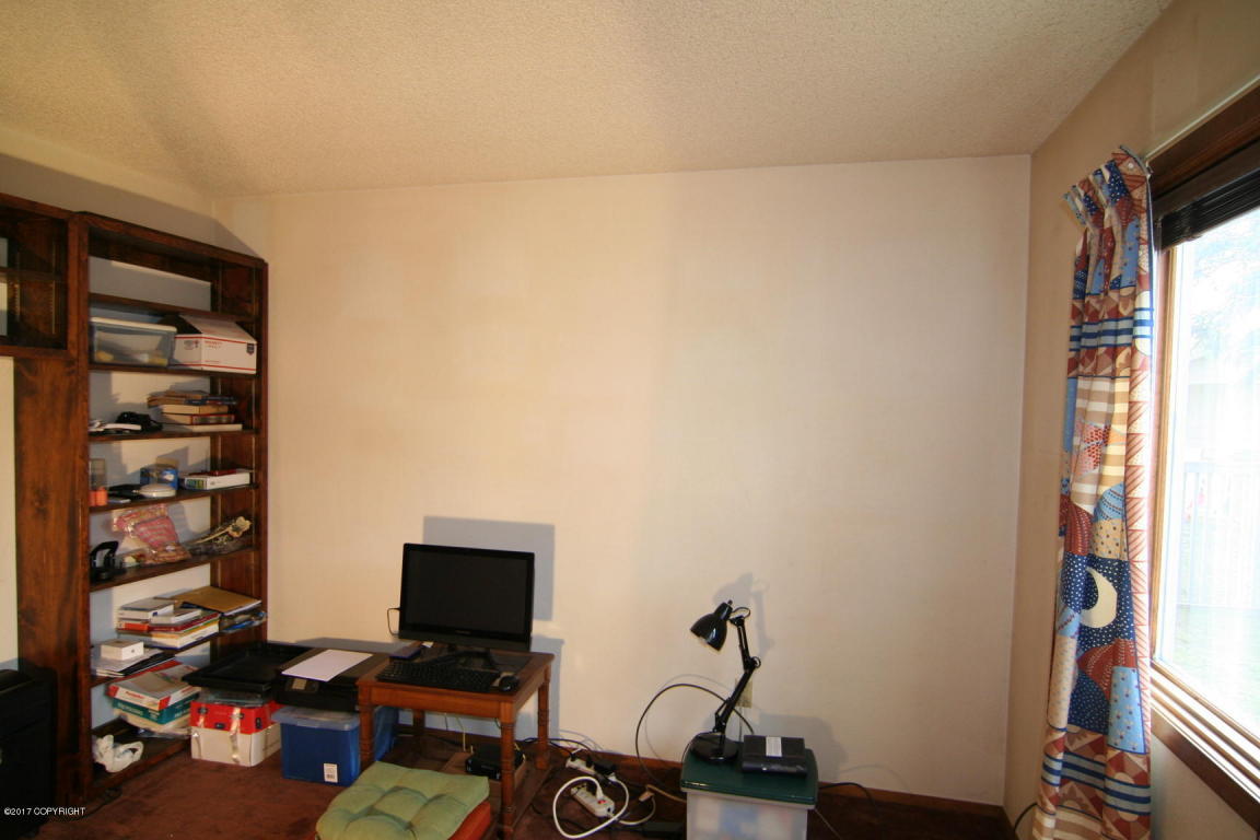 3269 Wiley Post Loop, Anchorage, AK 99501 photo 13