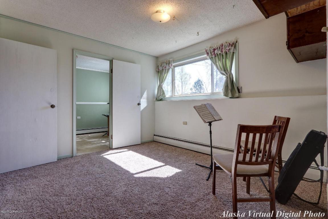 517 E 73rd Ave, Anchorage, AK 99518 photo 17