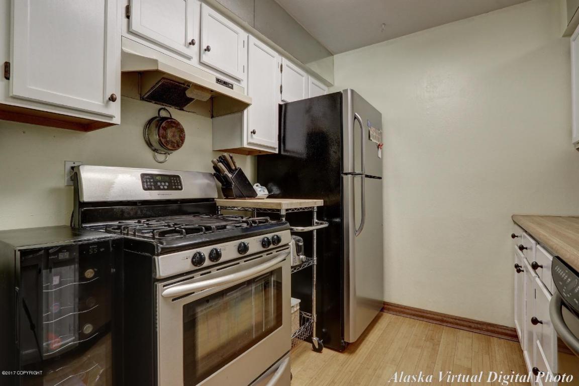 517 E 73rd Ave, Anchorage, AK 99518 photo 9