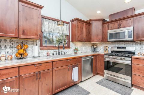 18224 Sanctuary Dr, Eagle River, AK 99577 photo 4