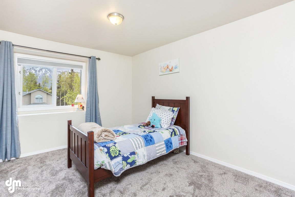 11018 Kaskanak Dr, Eagle River, AK 99577 photo 24