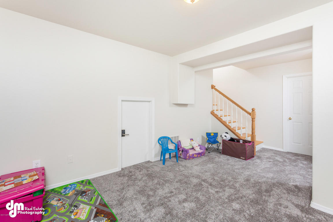 11018 Kaskanak Dr, Eagle River, AK 99577 photo 32