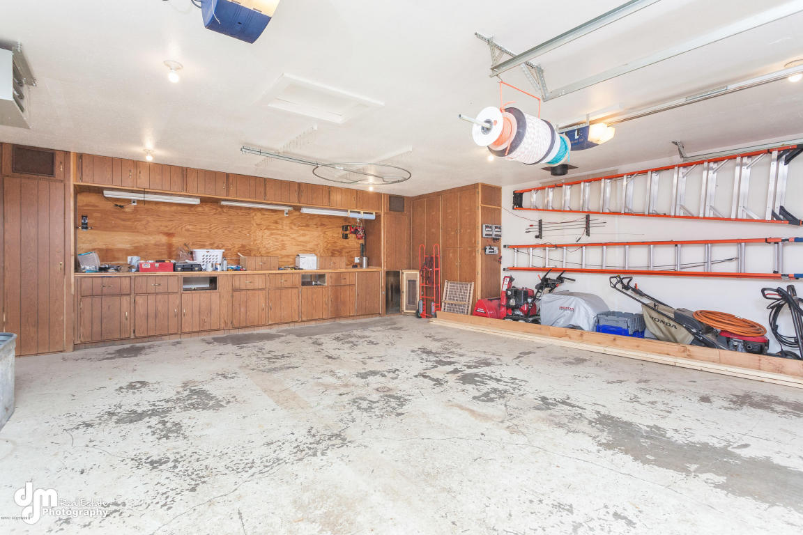 11018 Kaskanak Dr, Eagle River, AK 99577 photo 37