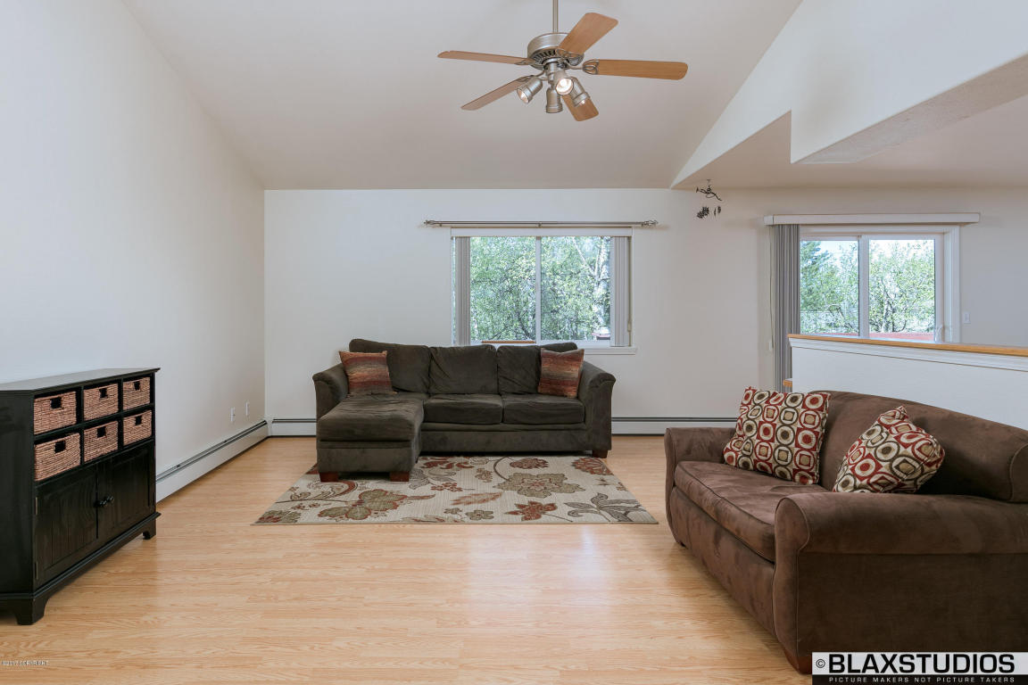 11200 Borealis St, Eagle River, AK 99577 photo 7