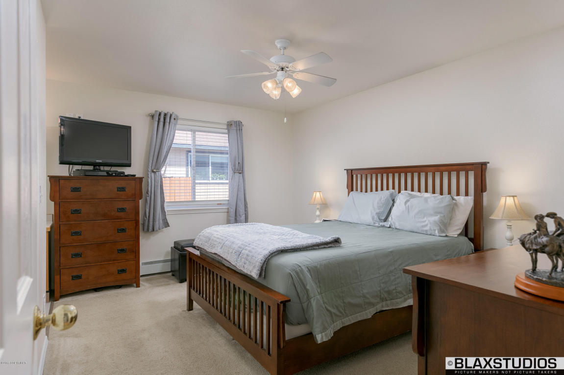 11200 Borealis St, Eagle River, AK 99577 photo 14