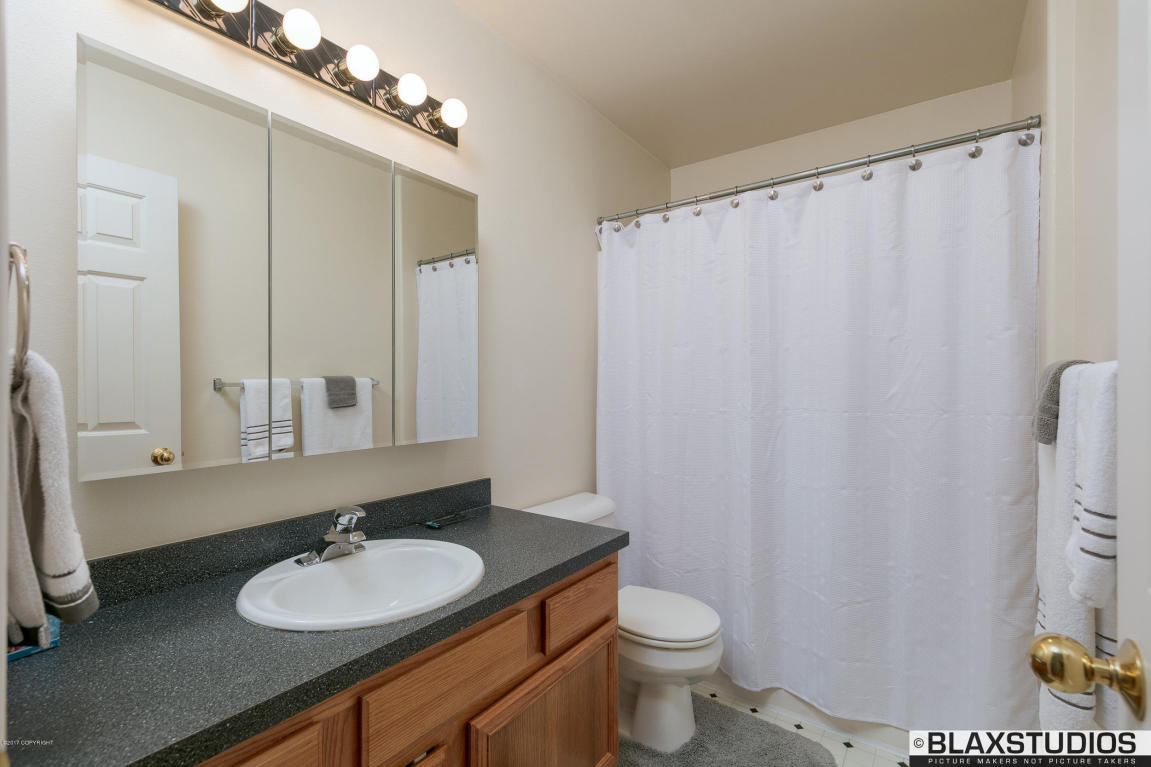 11200 Borealis St, Eagle River, AK 99577 photo 19