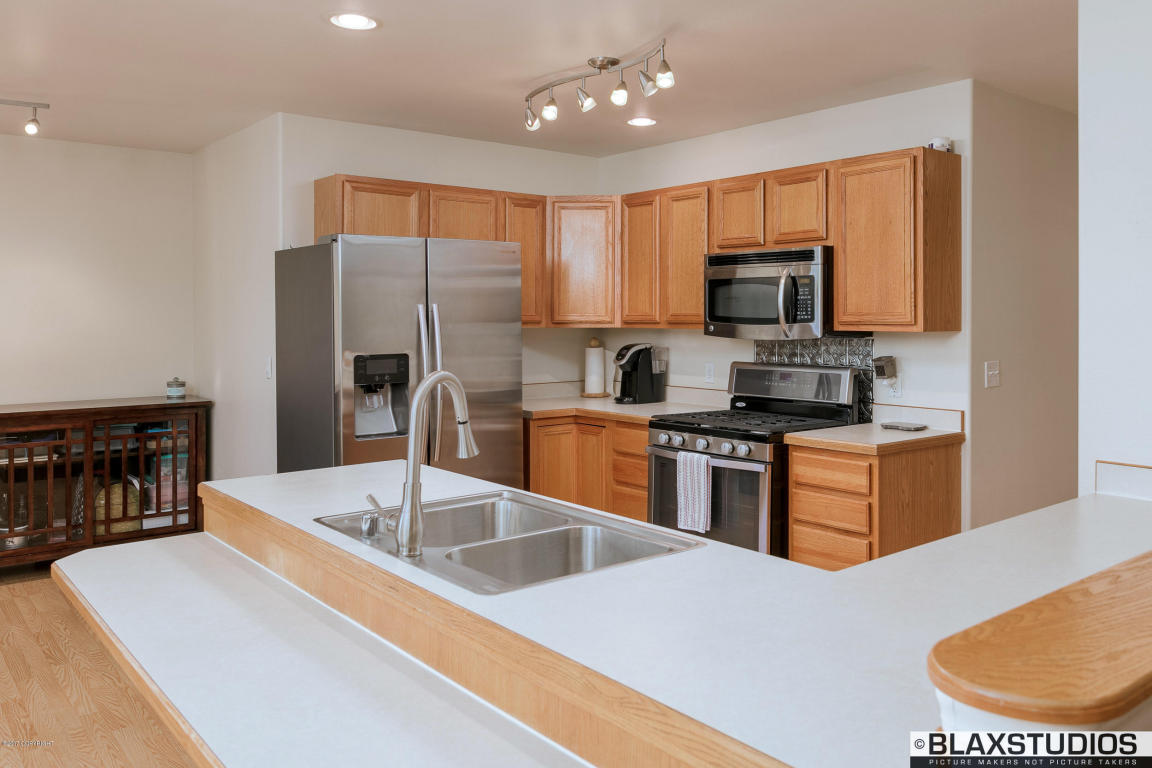 11200 Borealis St, Eagle River, AK 99577 photo 10