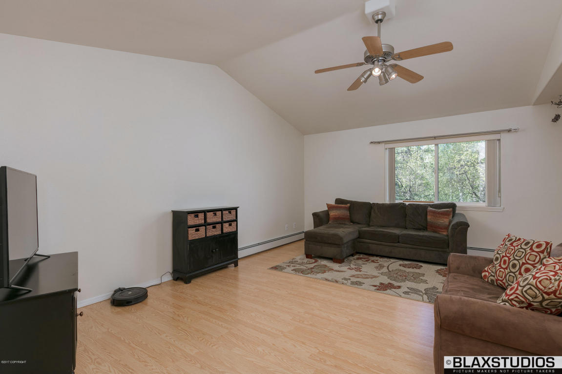 11200 Borealis St, Eagle River, AK 99577 photo 6