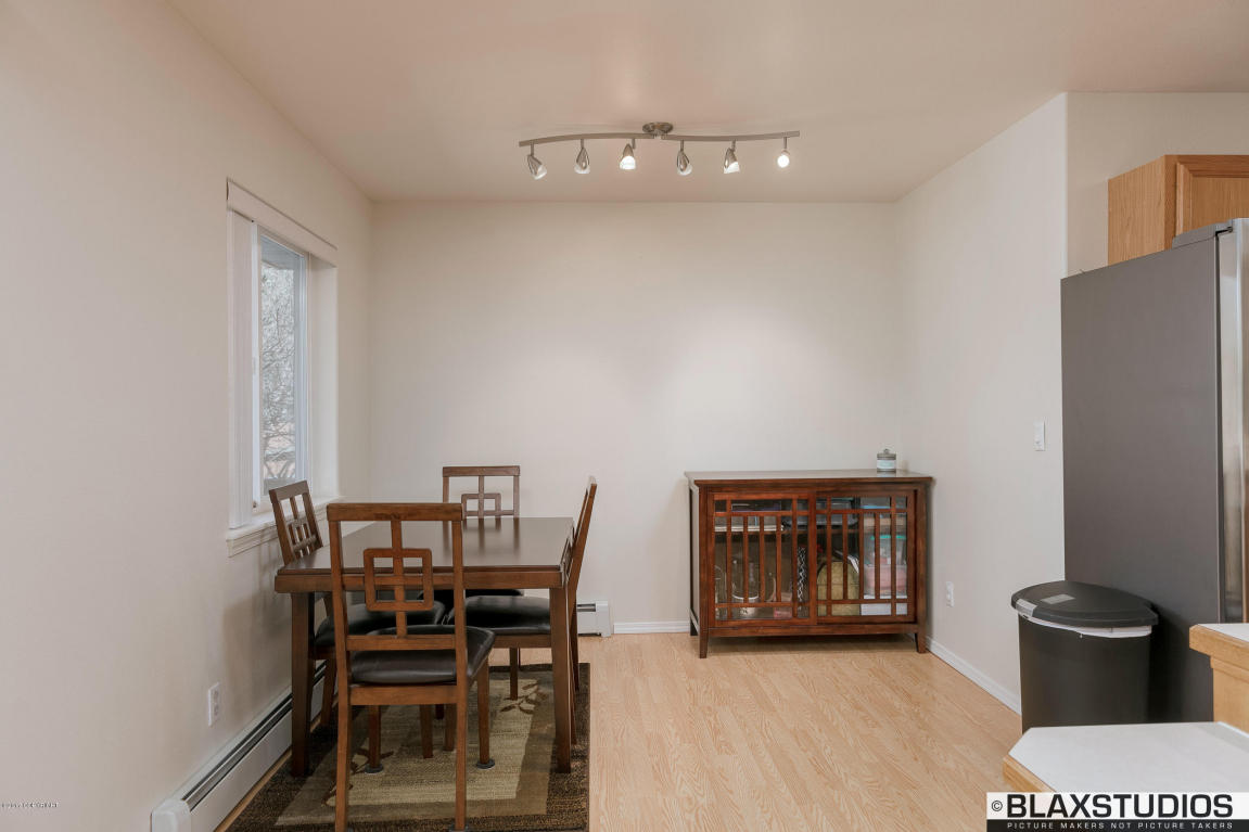 11200 Borealis St, Eagle River, AK 99577 photo 9
