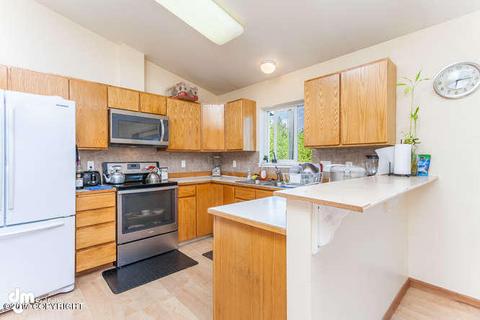 2071 Courage Cir, Anchorage, AK 99507 photo 3