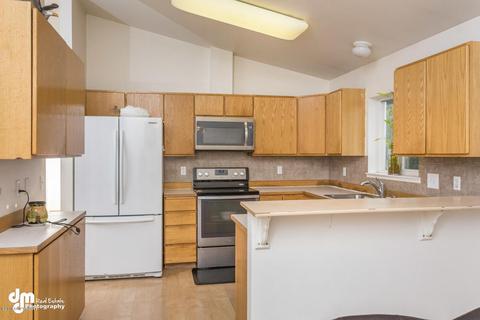 2071 Courage Cir, Anchorage, AK 99507 photo 20