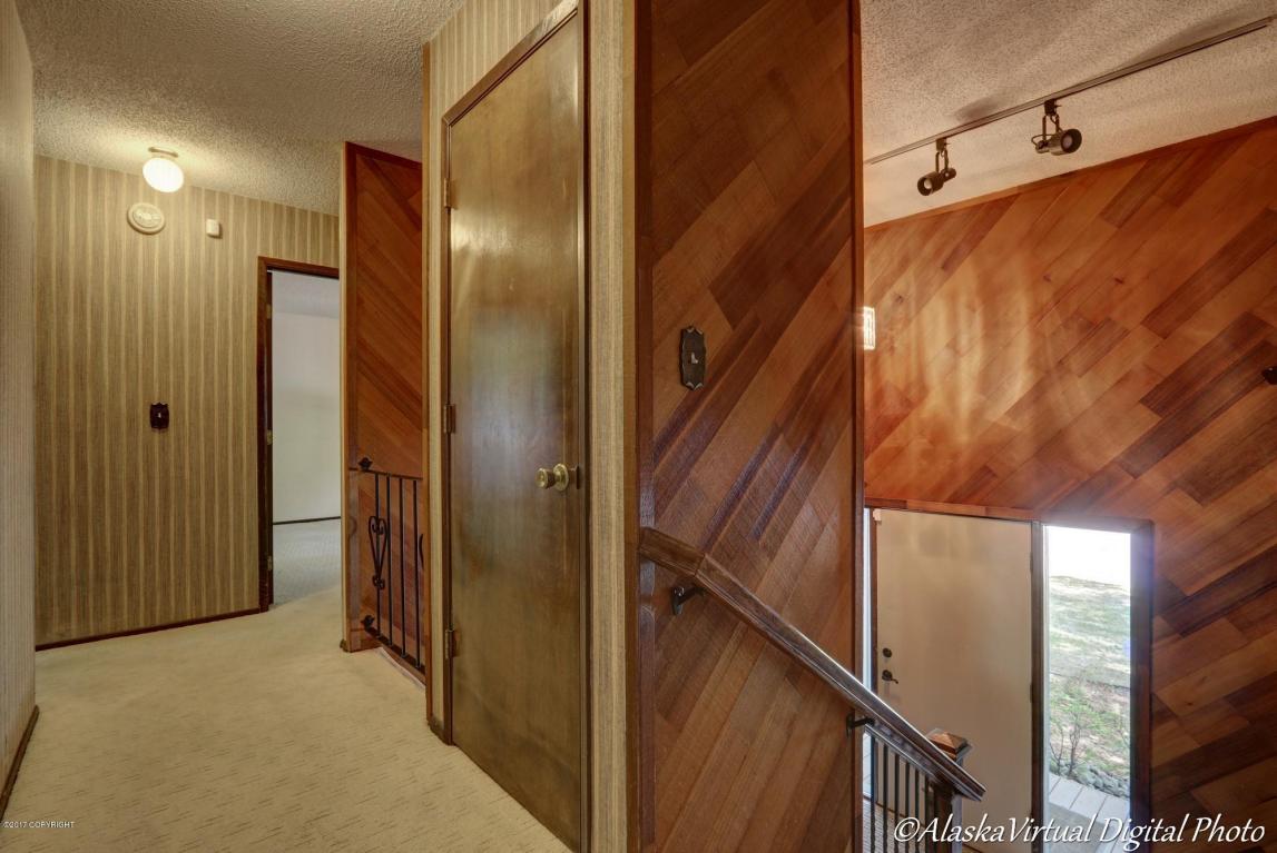 718 Oceanview Dr, Anchorage, AK 99515 photo 16