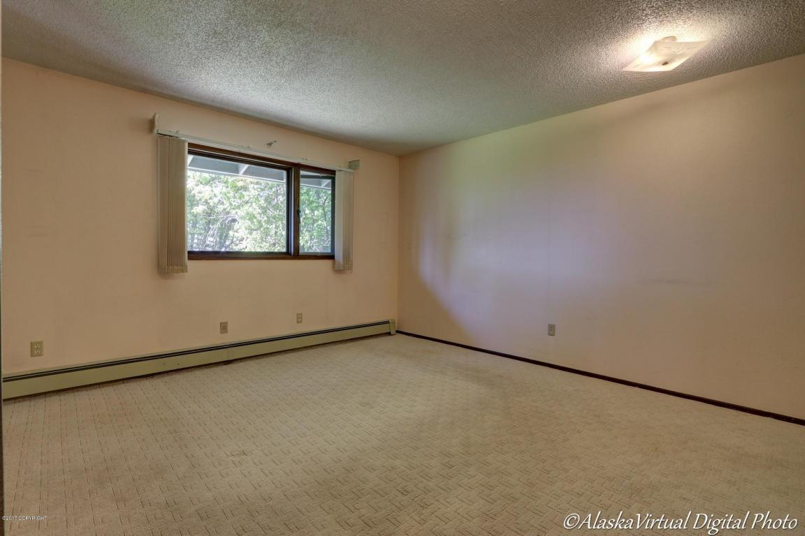 718 Oceanview Dr, Anchorage, AK 99515 photo 13