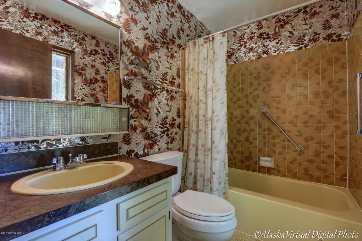 718 Oceanview Dr, Anchorage, AK 99515 photo 15