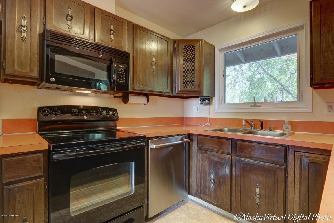 718 Oceanview Dr, Anchorage, AK 99515 photo 9