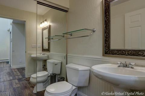 655 Highlander Cir, Anchorage, AK 99518 photo 17