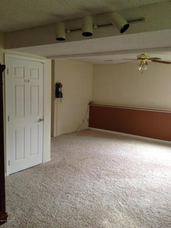 9542 Dinaaka Dr, Eagle River, AK 99577 photo 13