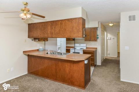 4237 Cosmos Dr, Anchorage, AK 99517 photo 4