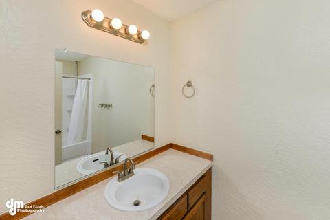 4237 Cosmos Dr, Anchorage, AK 99517 photo 11