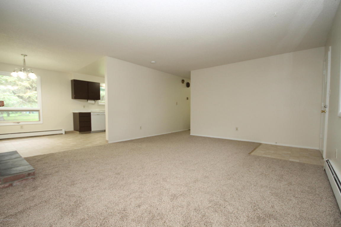 6105 E 22nd Ave, Anchorage, AK 99504 photo 7