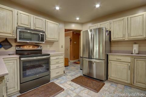 7864 Highlander Dr, Anchorage, AK 99518 photo 14