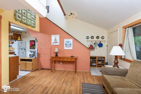 1421 E 17th Ave # 4, Anchorage, AK 99501 photo 9