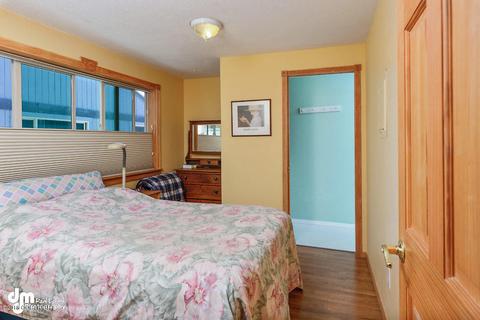 1421 E 17th Ave # 4, Anchorage, AK 99501 photo 14