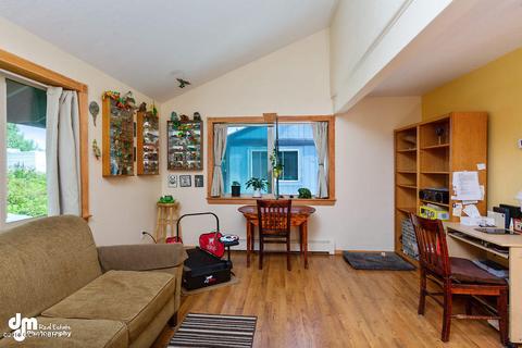 1421 E 17th Ave # 4, Anchorage, AK 99501 photo 7