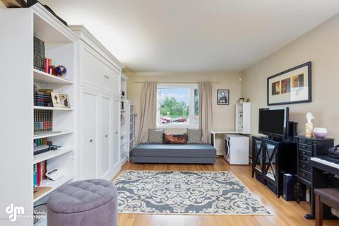 440 E 11th Ave #B4, Anchorage, AK 99501 photo 1
