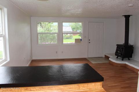 1600 Twining Dr, Anchorage, AK 99504 photo 4