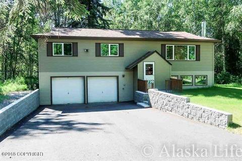 720 Ridge Loop Rd, North Pole, AK 99705 photo 1