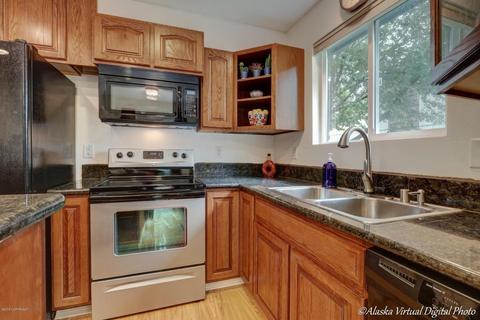 1802 Bellevue Loop, Anchorage, AK 99515 photo 1