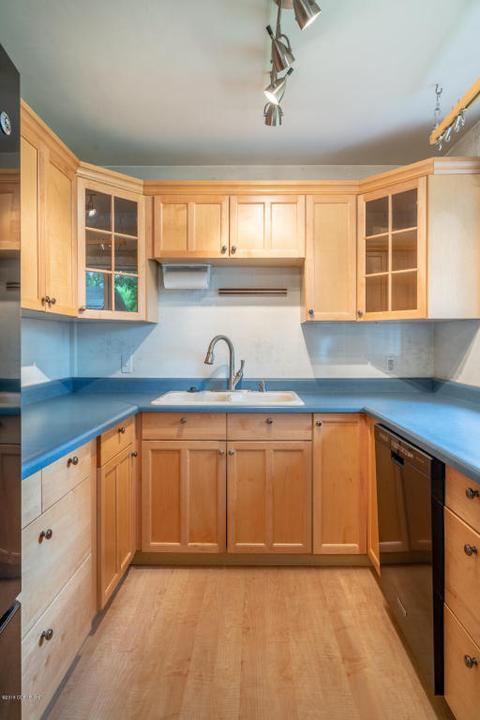 1031 E 26th Ave, Anchorage, AK 99508 photo 16
