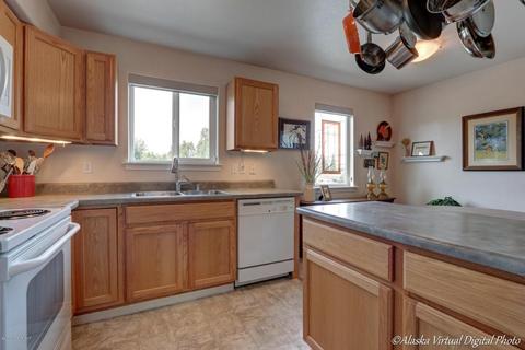 123 E 24th Ave # 3, Anchorage, AK 99503 photo 13