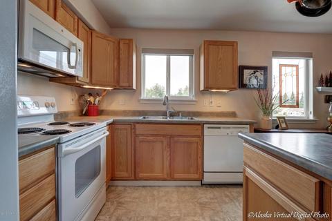 123 E 24th Ave # 3, Anchorage, AK 99503 photo 10