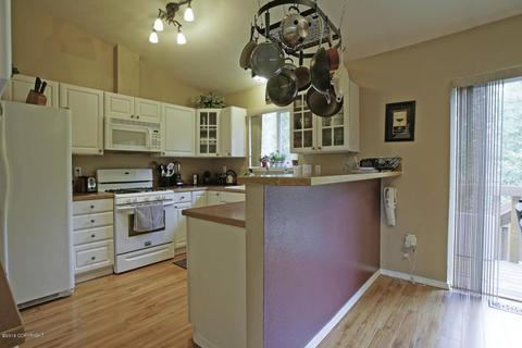 9020 Andy Cir, Eagle River, AK 99577 photo 11