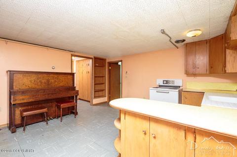 209 E Harvard Ave, Anchorage, AK 99501 photo 21
